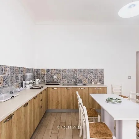 House&villas - La Maison Du Lion Rouge Apartmán